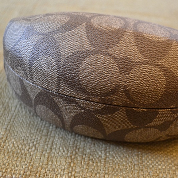 COACH Logo Eyeglass Case, Hard Clamshell Case - Picture 1 of 3